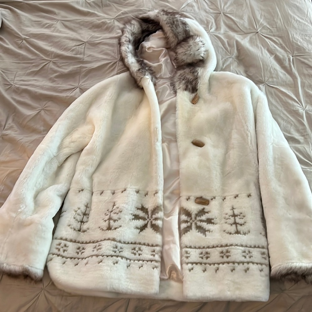 Womens sz sm Coldwater Creek faux fur winter coat